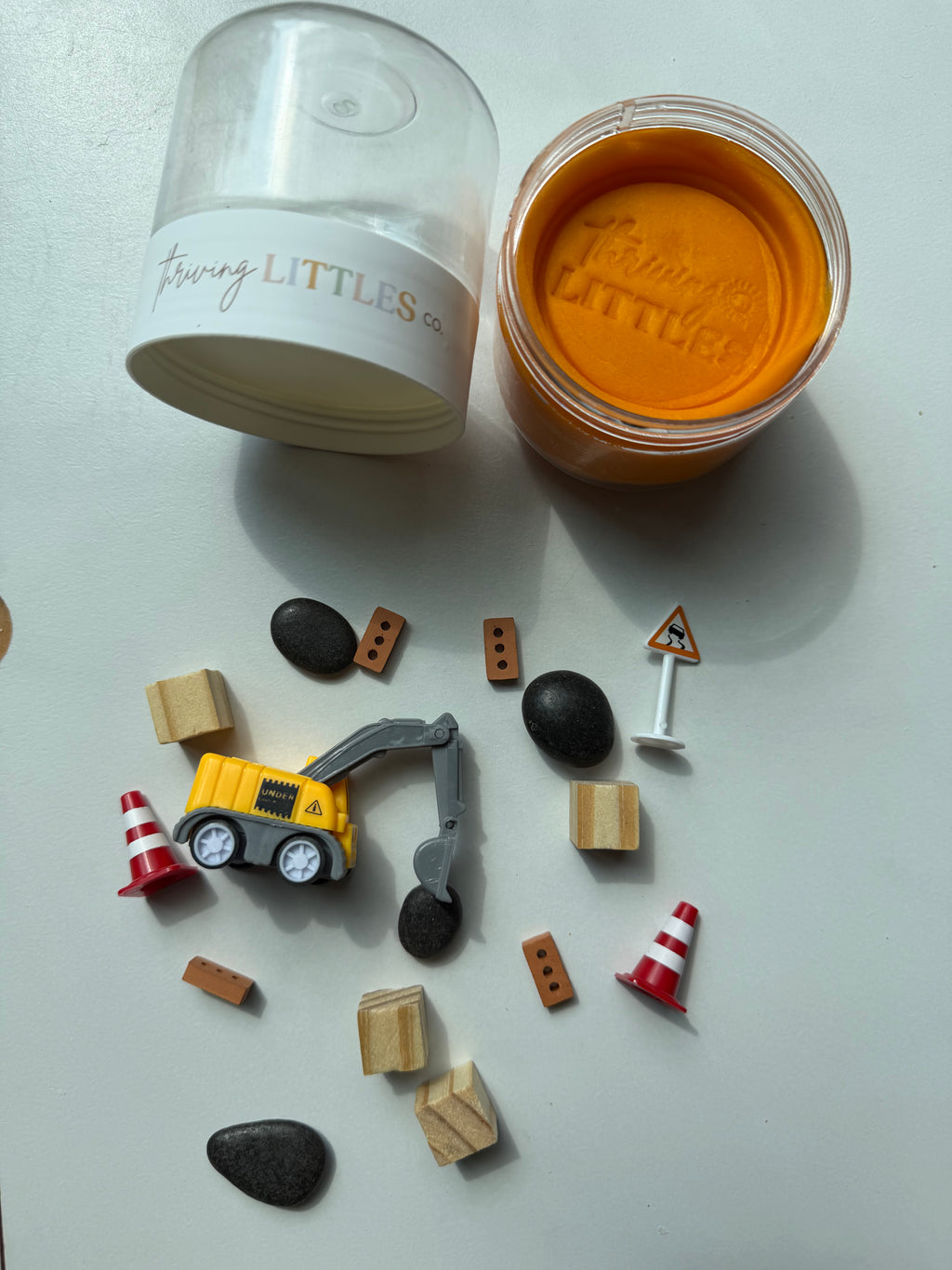 Little Builders Thrive & Play-Go Jar